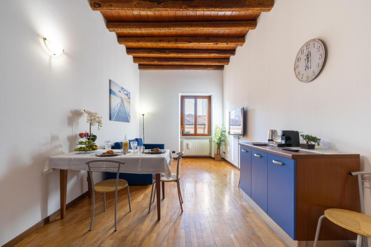 Residenza Al Corso Apartment Verona Bagian luar foto