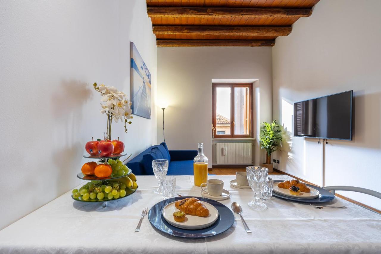Residenza Al Corso Apartment Verona Bagian luar foto