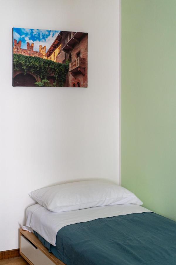 Residenza Al Corso Apartment Verona Bagian luar foto